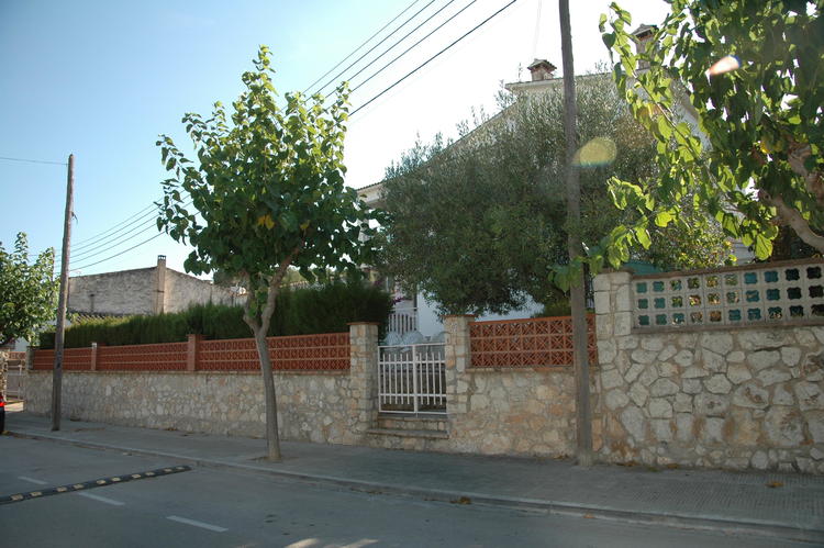 ENTRADA DESDE LA CALLE