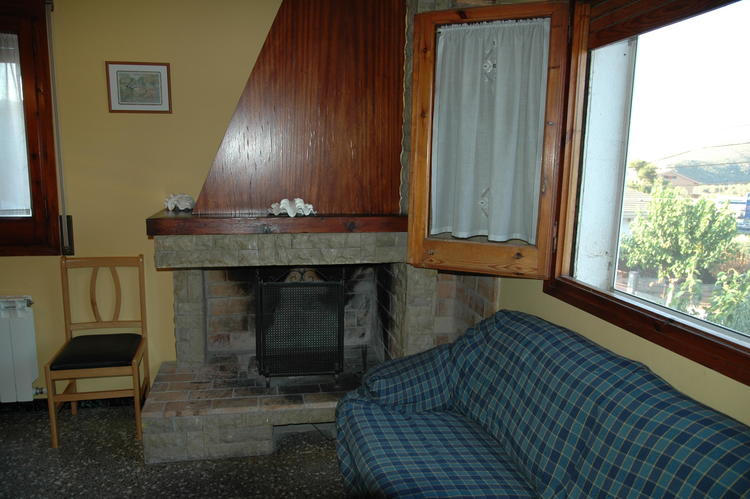 CHIMENEA DEL COMEDOR-SALÓN DE PRIMERA PLANTA