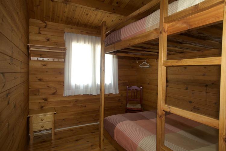 CABAÑA 1 HABITACIÓN CON LITERAS DE MATRIMONIO (1,35M)
