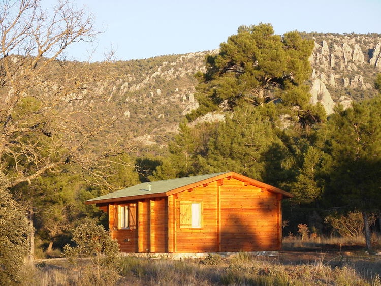 CABAÑA PEQUEÑA