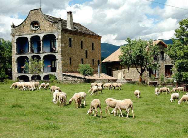 Fachada de la casa Arana